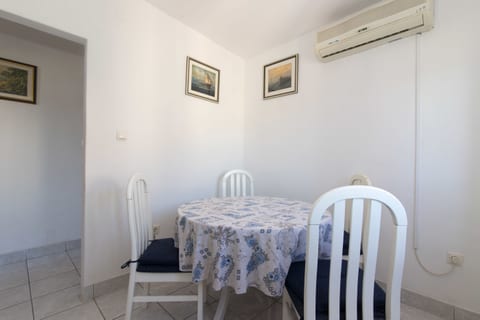 Apartments Jakša - Unit 206320-16