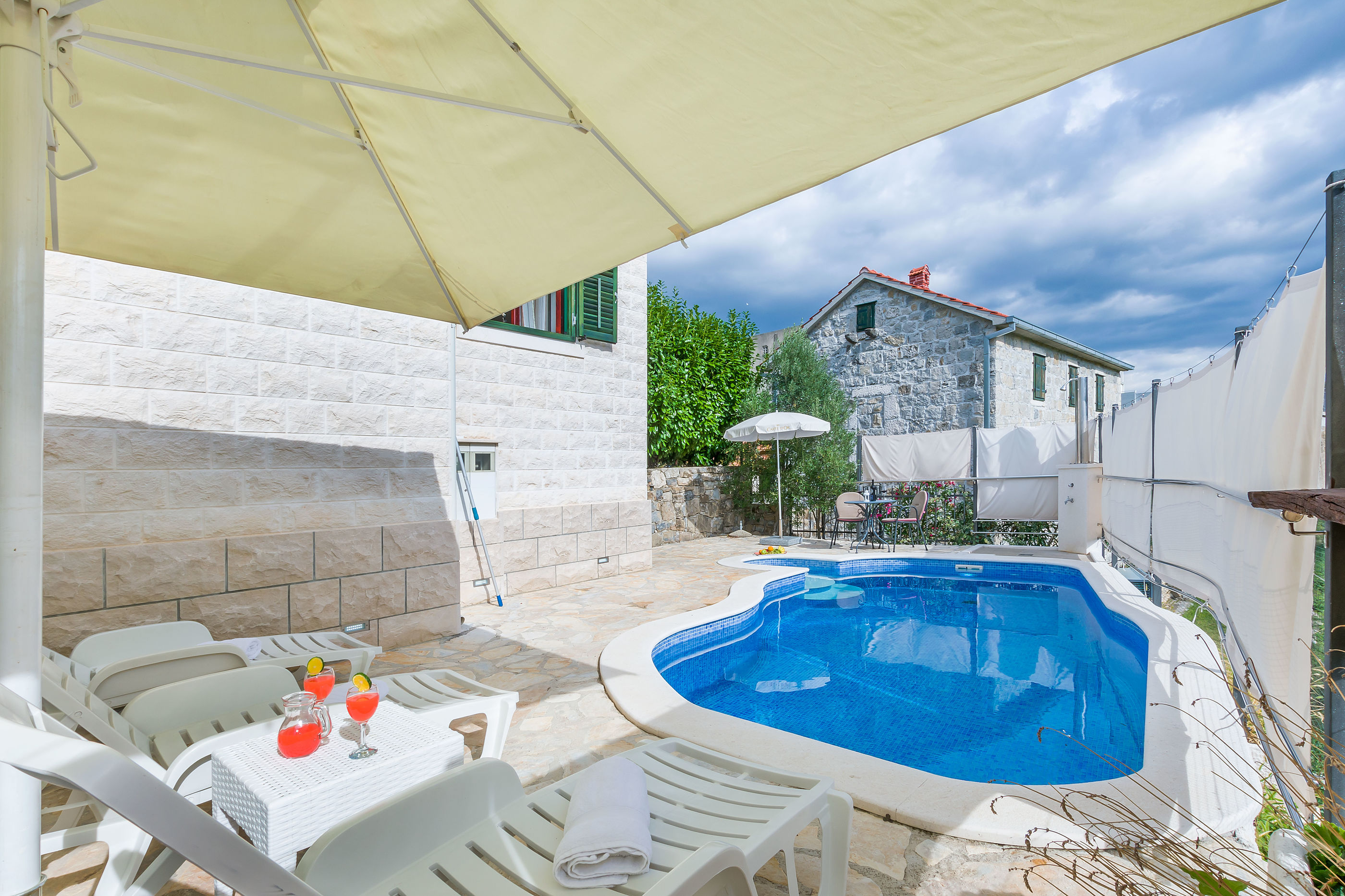 Villa Holiday home Zvečanje - K1 - Gata Villa Holiday home Zvečanje - K1 - Gata