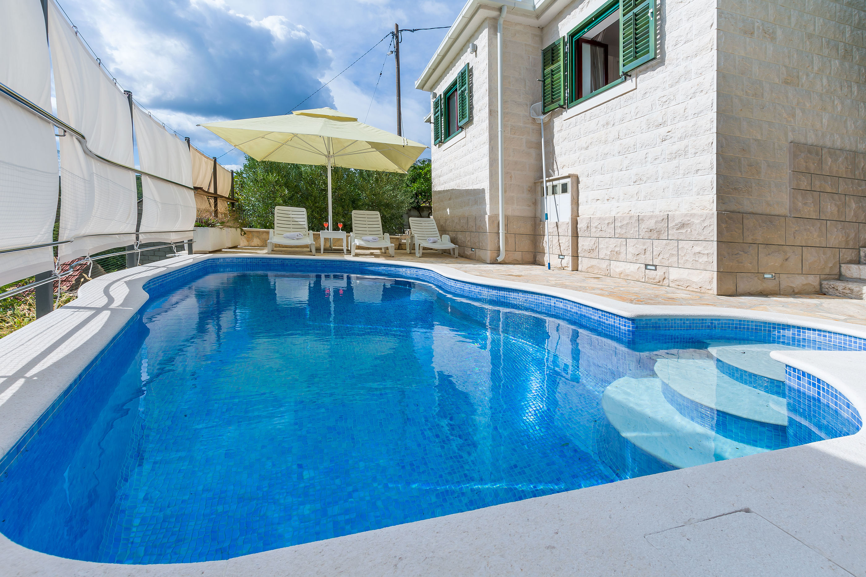 Villa Holiday home Zvečanje - K1 - Gata Villa Holiday home Zvečanje - K1 - Gata