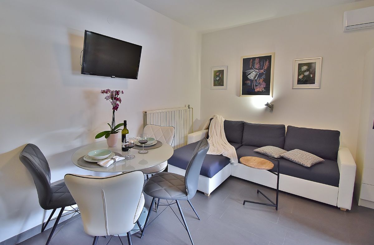 Apartments Ruzica - A2 - Rab
