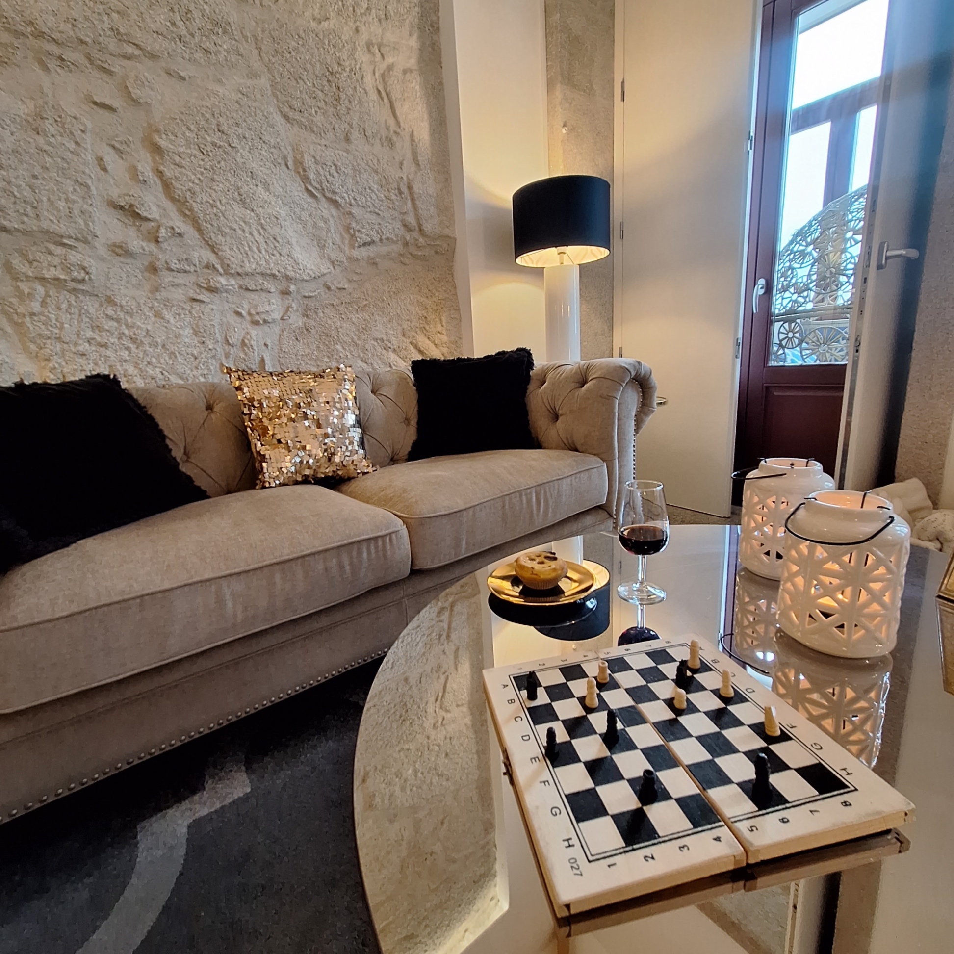 oporto-golden-apartment-your-family-choice/