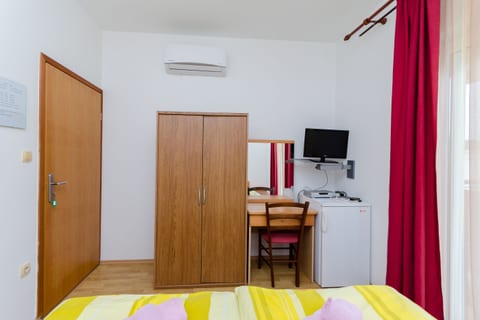 Apartments and Room Ljubica - Unit 206499-16