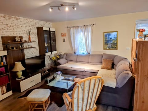 Apartment Kameni dvori - Unit 206515-16
