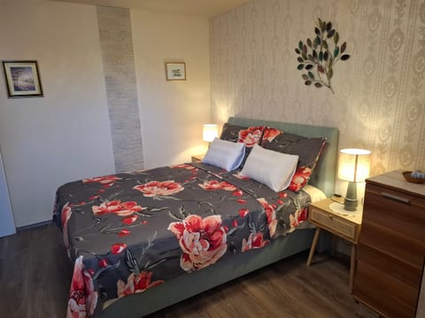 Apartment Kameni dvori - Unit 206515-16