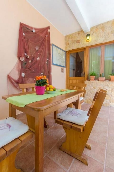 Apartments Mirella - Unit 206611-16