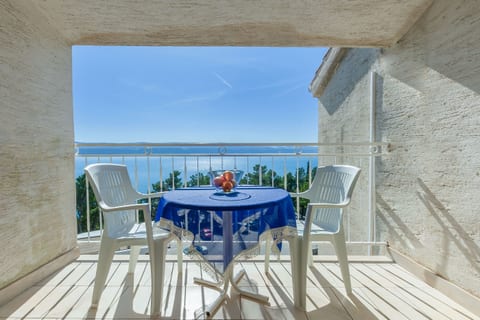 Apartments Maras - Unit 206732-16