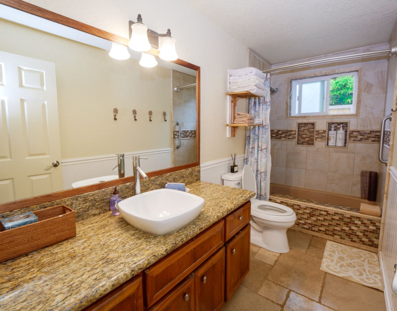 Family Gathering-Walk to Beach• Pool •A/C, Sleep10 - Koloa Family Gathering-Walk to Beach• Pool •A/C, Sleep10 - Koloa