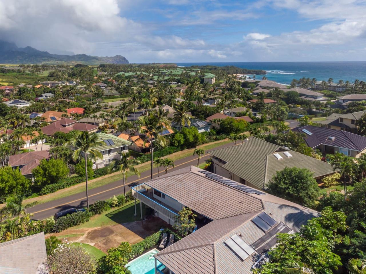 Family Gathering-Walk to Beach• Pool •A/C, Sleep10 - Koloa Family Gathering-Walk to Beach• Pool •A/C, Sleep10 - Koloa