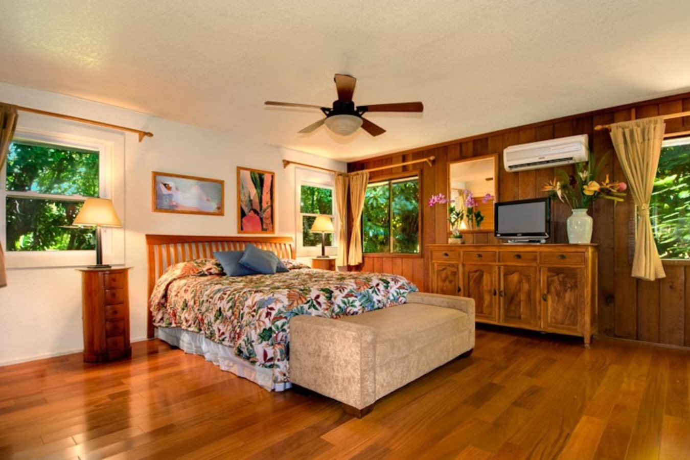 Family Gathering-Walk to Beach• Pool •A/C, Sleep10