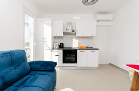 Apartments and Rooms Bianca - Unit 206751-16