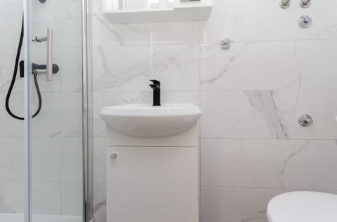 Apartments and Rooms Bianca - Unit 206752-16