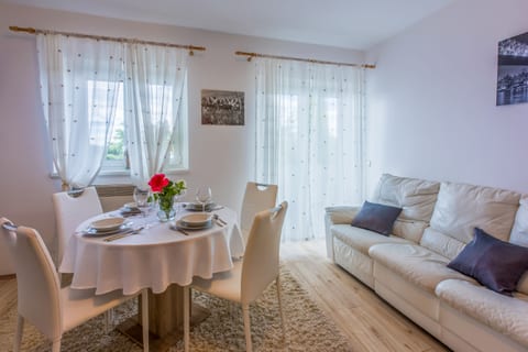 Apartments Dolloree - Unit 206779-16