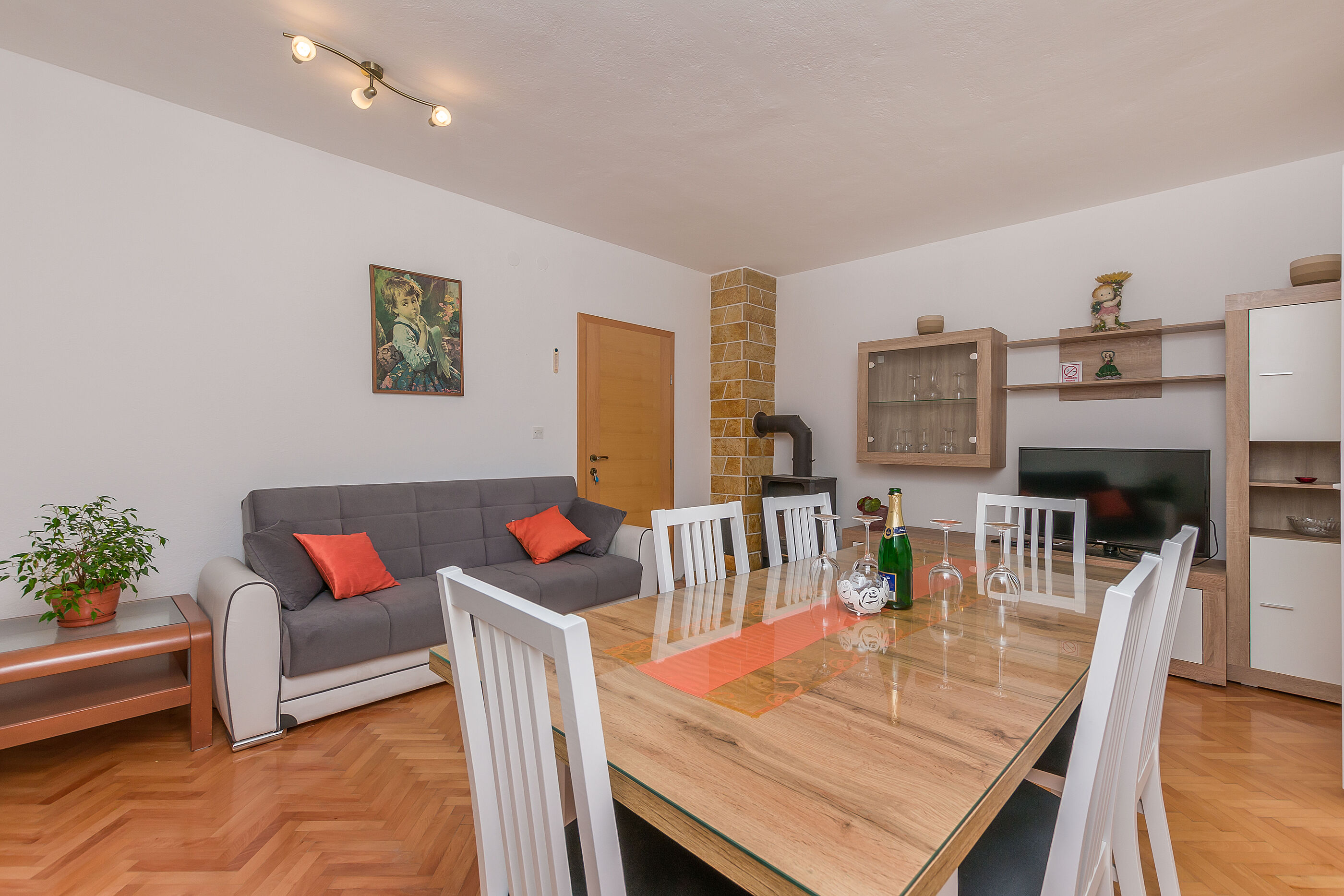 Apartments Kate - A1 - Omiš Apartments Kate - A1 - Omiš
