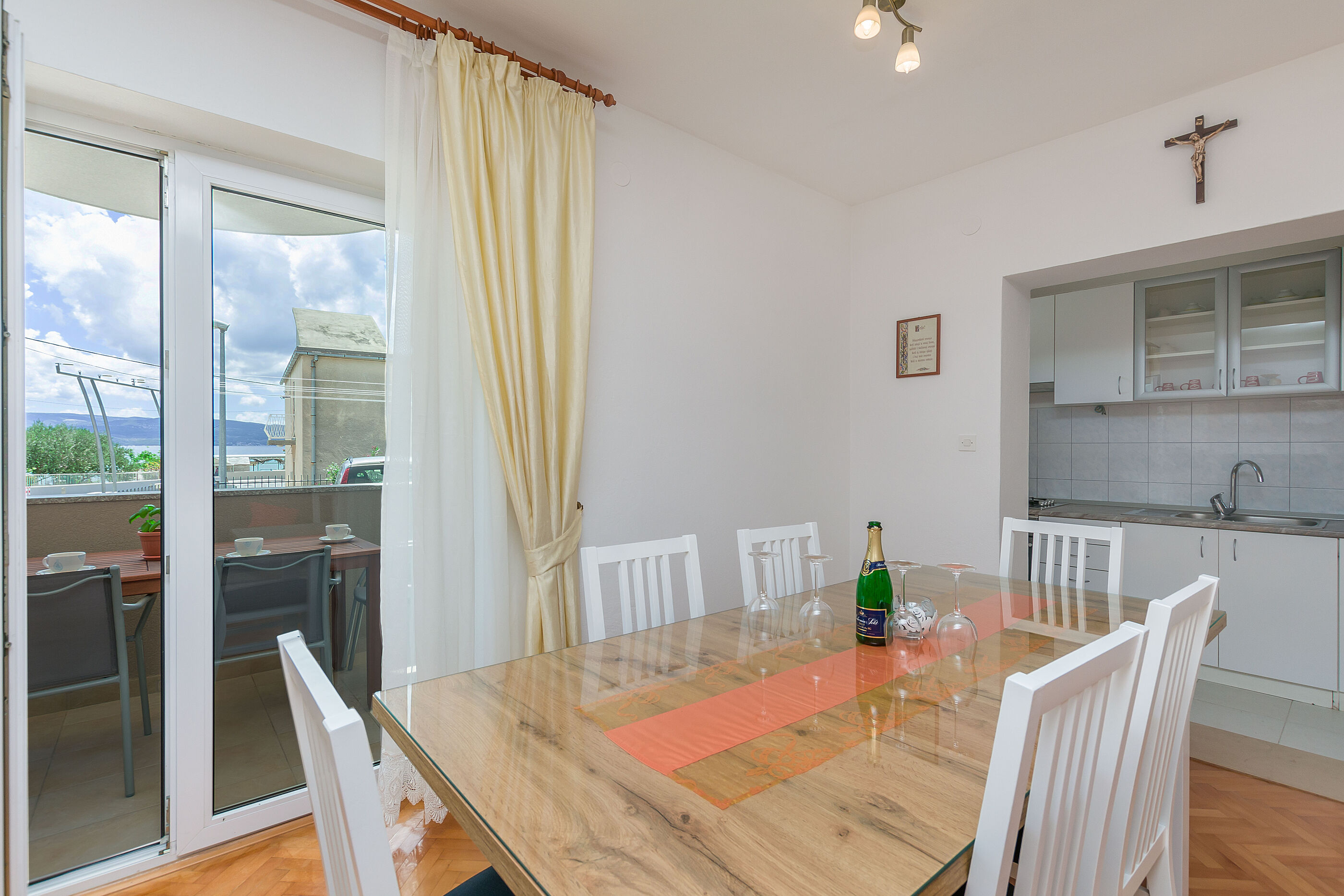 Apartments Kate - A1 - Omiš Apartments Kate - A1 - Omiš