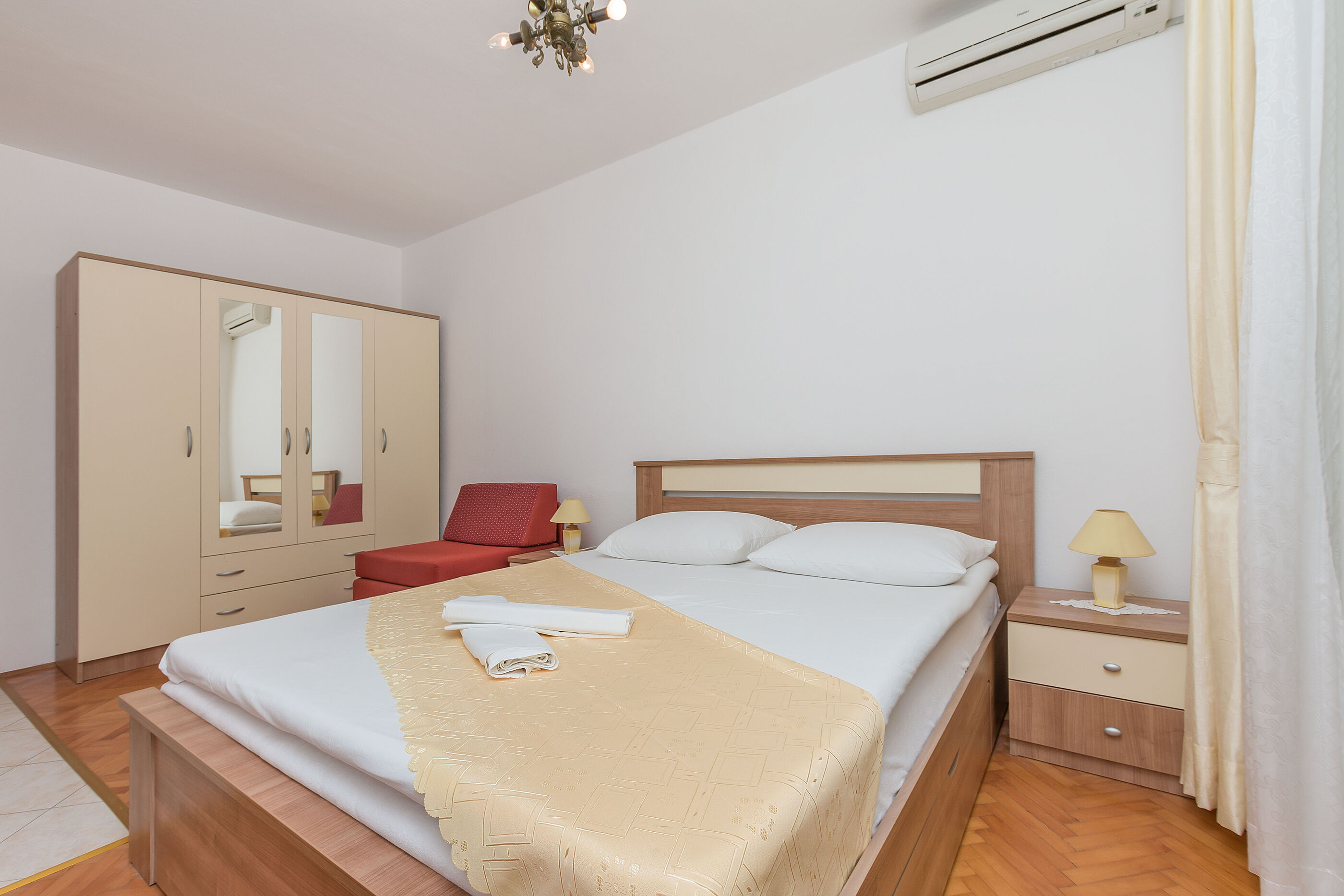 Apartments Kate - A1 - Omiš Apartments Kate - A1 - Omiš