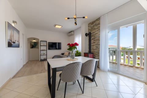 Villa Bepo - Unit 206927-16