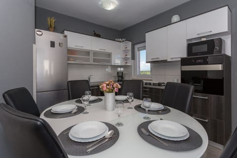 Villa Caper - Unit 207026-16