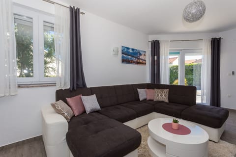 Villa Caper - Unit 207026-16