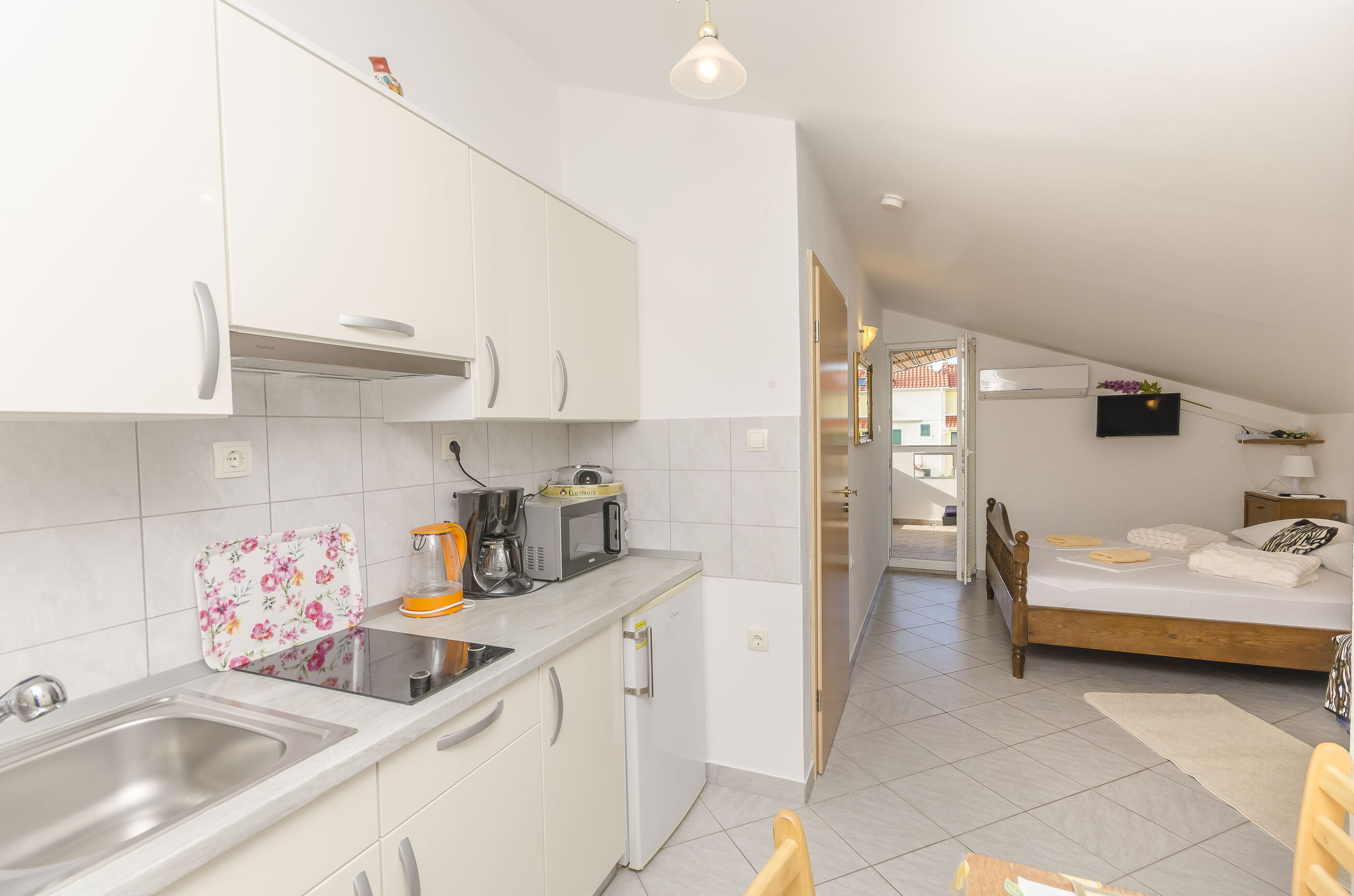 Apartments Ivanka on the beach - A4 - Vodice Apartments Ivanka on the beach - A4 - Vodice