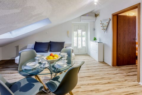 Apartments Anita - Unit 207090-16