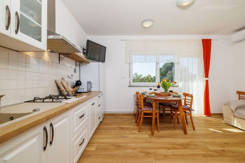 Apartments Iva - Unit 180754-5
