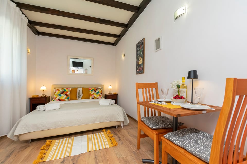 Apartments Cash and dash - Unit 204634-5