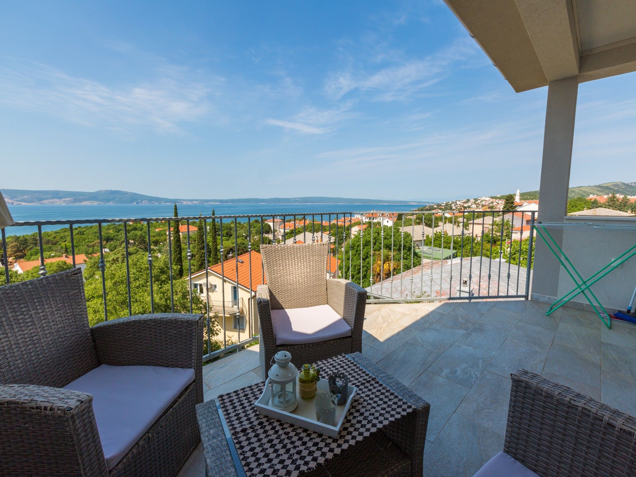 Apartments LAVARIN - A2 - Novi Vinodolski