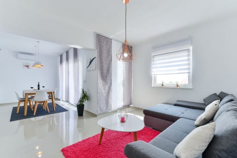 Apartments Olujic - Unit 181069-5