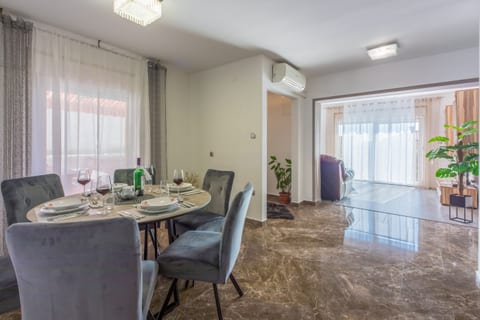 Apartment Paula - Unit 181210-5