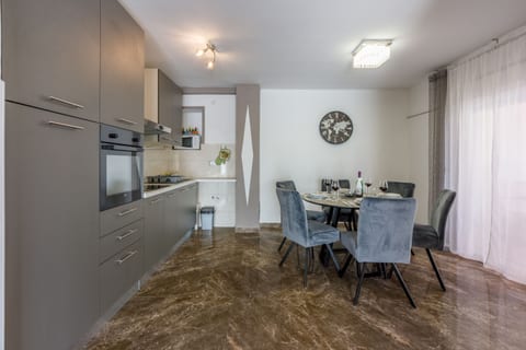 Apartment Paula - Unit 181210-5