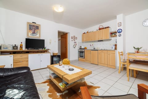 Apartment Marijo - Unit 181348-5