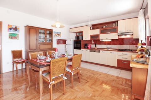 Apartment Meri - Unit 181460-5