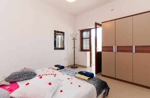Apartment Goga - Unit 181773-5