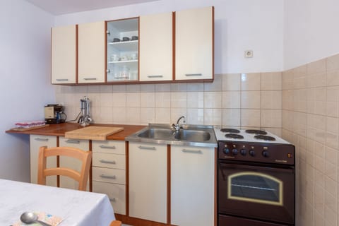 Apartments Josip - Unit 181847-5