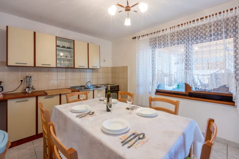 Apartments Josip - Unit 181847-5