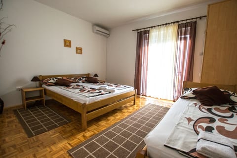 Apartments Luka-close to the beach - Unit 181907-5