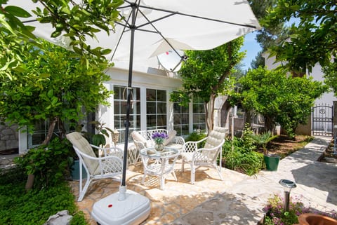 Apartments Llr - Unit 182020-5