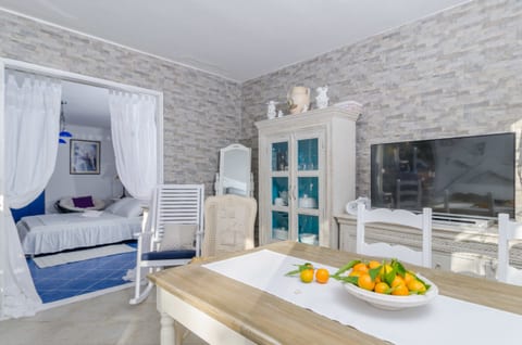 Apartments Llr - Unit 182021-5