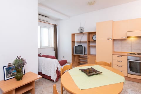 Apartment Ivona - Unit 182025-5