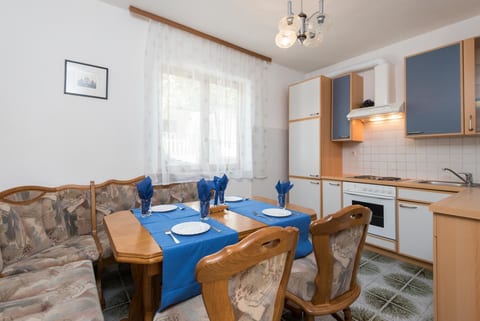 Apartments and Rooms Papica - Unit 182037-5