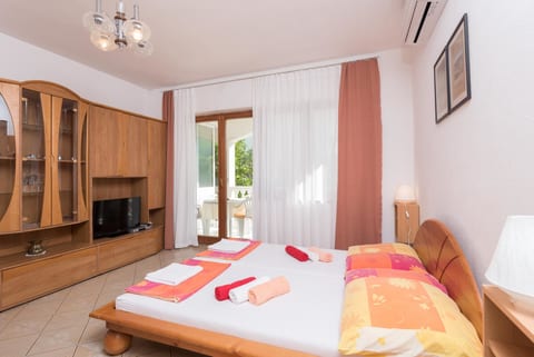 Apartments and Rooms Papica - Unit 182037-5
