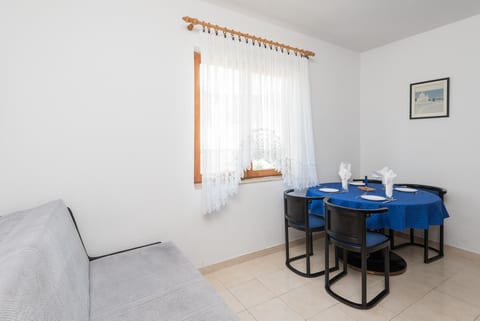 Apartments and Rooms Papica - Unit 182038-5