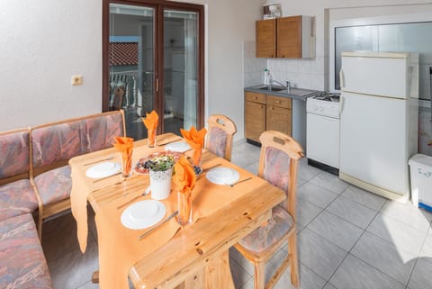 Apartments and Rooms Papica - Unit 182039-5