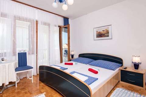 Apartments and Rooms Papica - Unit 182042-5