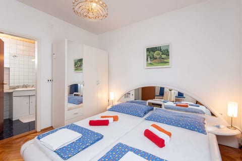 Apartments and Rooms Papica - Unit 182043-5