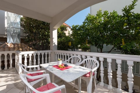 Apartments and Rooms Papica - Unit 182040-5