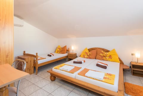 Apartments and Rooms Papica - Unit 182041-5