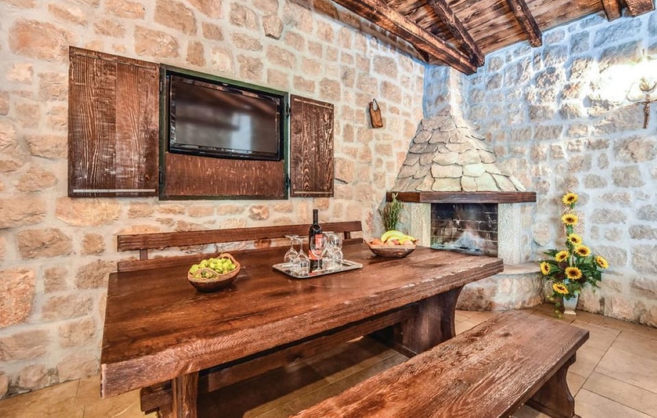 Villa Caelum - Unit 182137-5