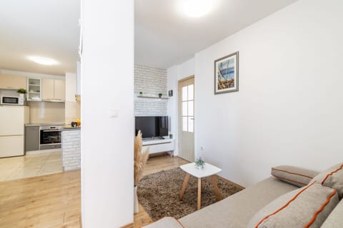 Apartment Cvita - Unit 182209-5