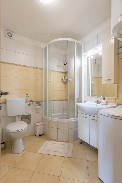 Apartment Cvita - Unit 182209-5